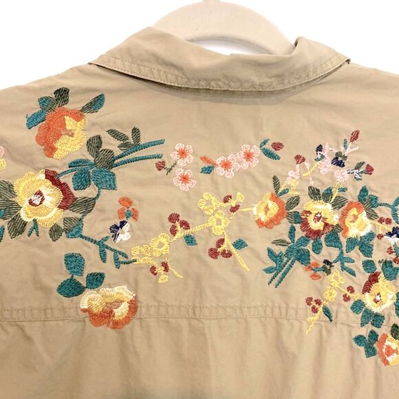 MADEWELL Embroidered Tie Front Safari Shirt Womens Small Floral Tan Camp Western - Picture 11 of 12